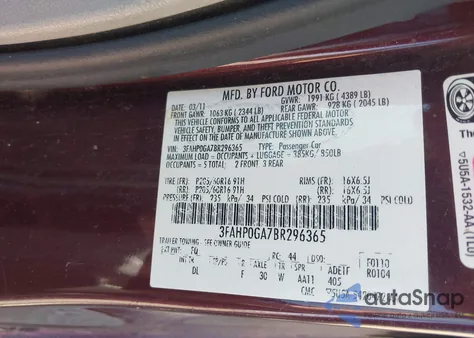 2011 Ford Fusion S из США, поврежденный, VIN 3FAHP0GA7BR296365